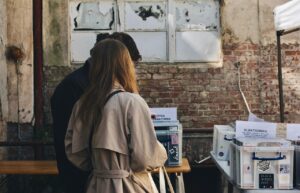 カップル旅行のお店選びで失敗しないポイントは？